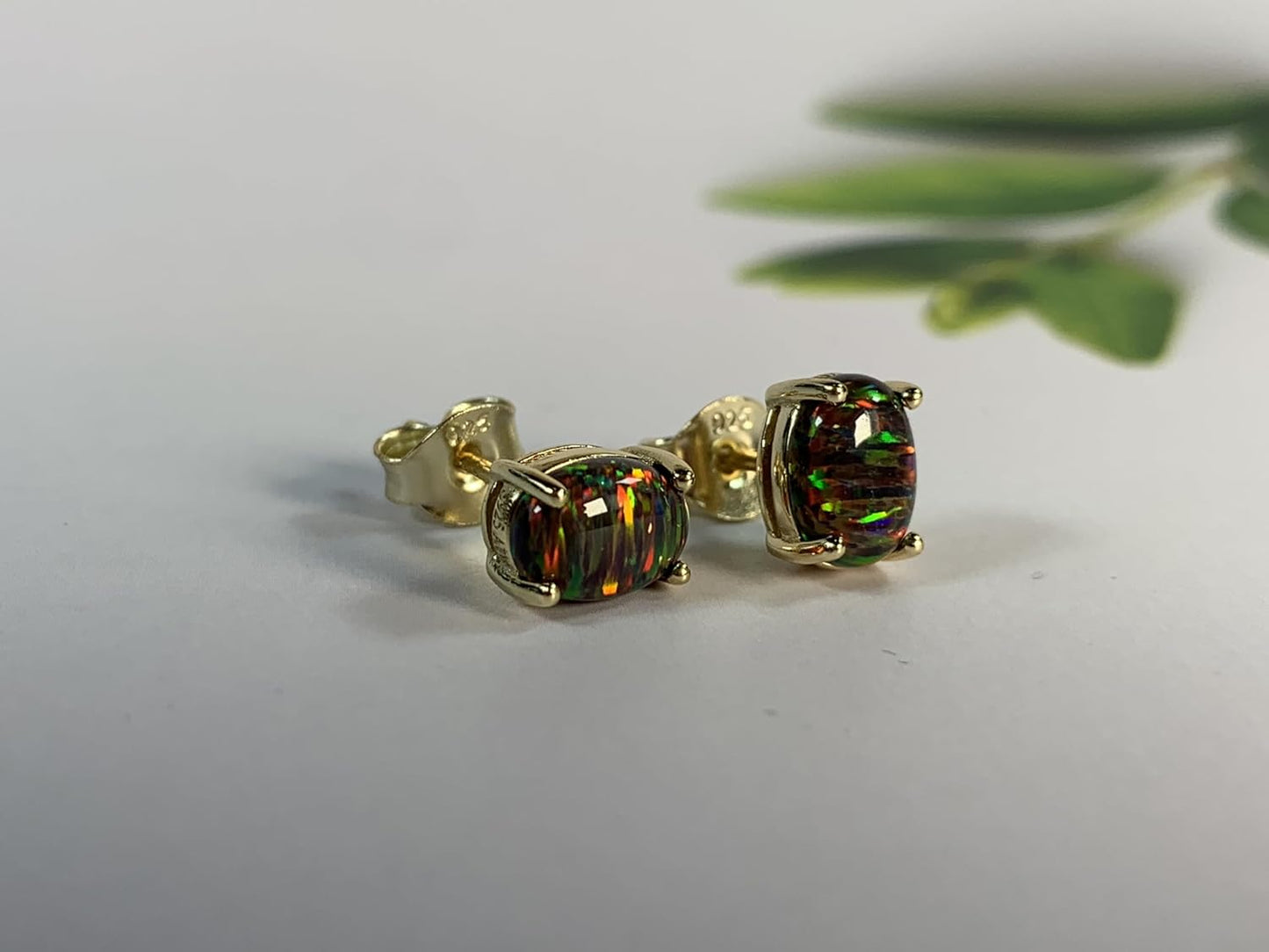 Heart’S Art - Play of Colour Fire Opal Earrings in Classic Simple Studs Setting, 8X6Mm Oval Ethical Created Rainbow Opal Earrings